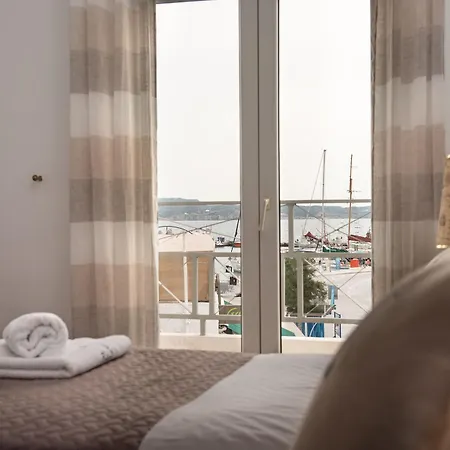 Отель Capetan Giorgantas 2*