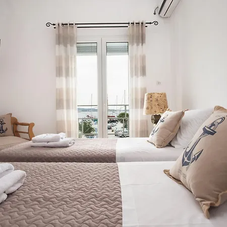 Capetan Giorgantas Адамас