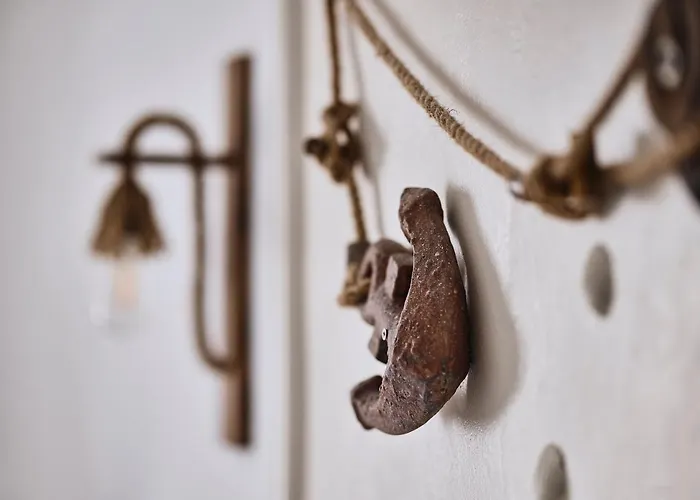 Capetan Giorgantas Hotel Adamantas (Milos)