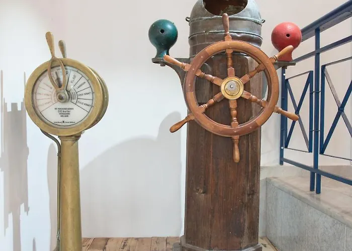 Capetan Giorgantas Hotel Adamantas (Milos)