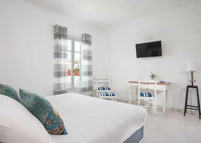 Capetan Giorgantas 2* Adamantas (Milos)